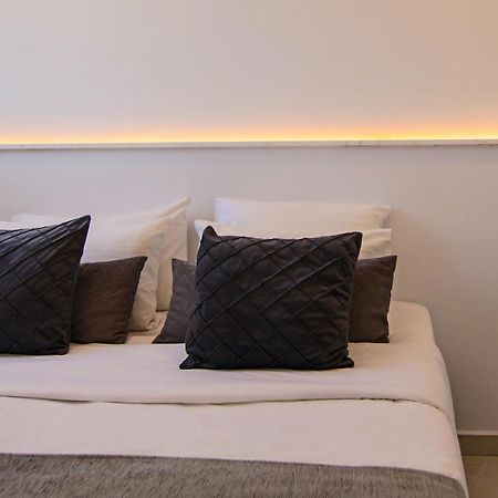 Phaedrus Living - Seaside Executive Flat Harbour 207 Apartment Paphos Bagian luar foto