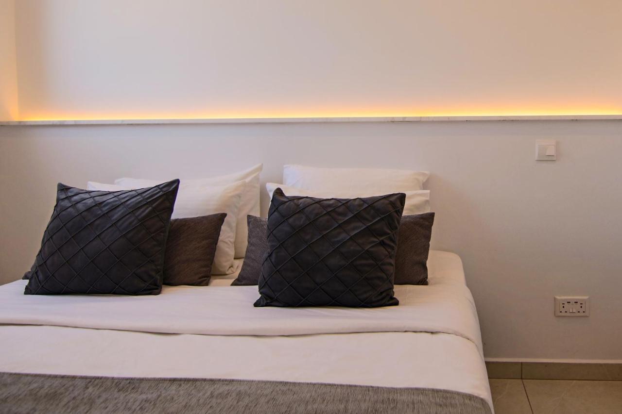Phaedrus Living - Seaside Executive Flat Harbour 207 Apartment Paphos Bagian luar foto